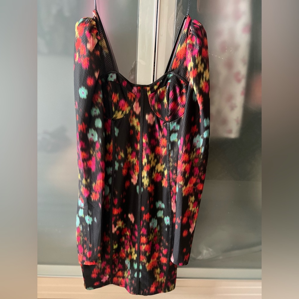 COPY - COPY - Guess long sleeve dress